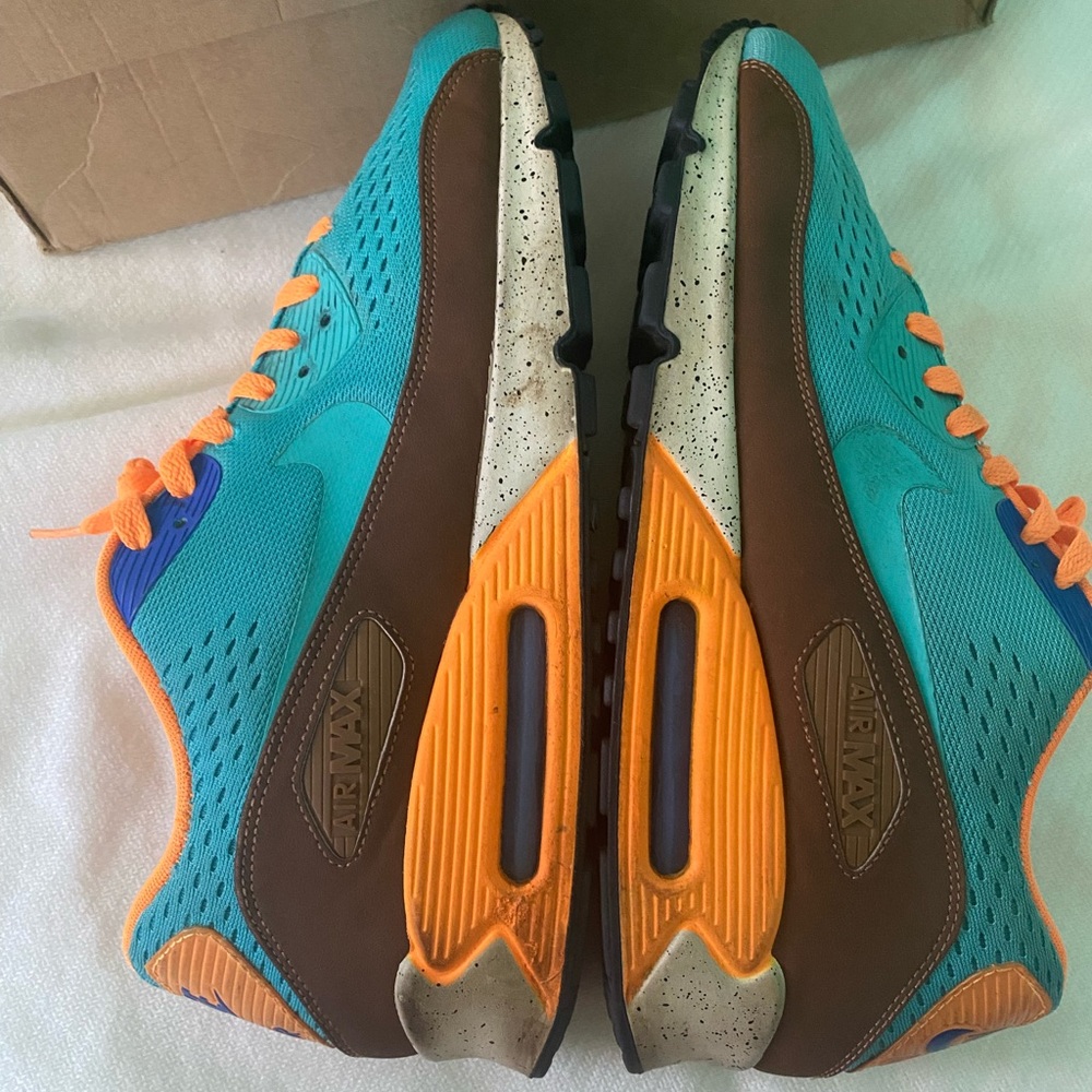 Nike Air Max 90 EM
Beaches of Rio